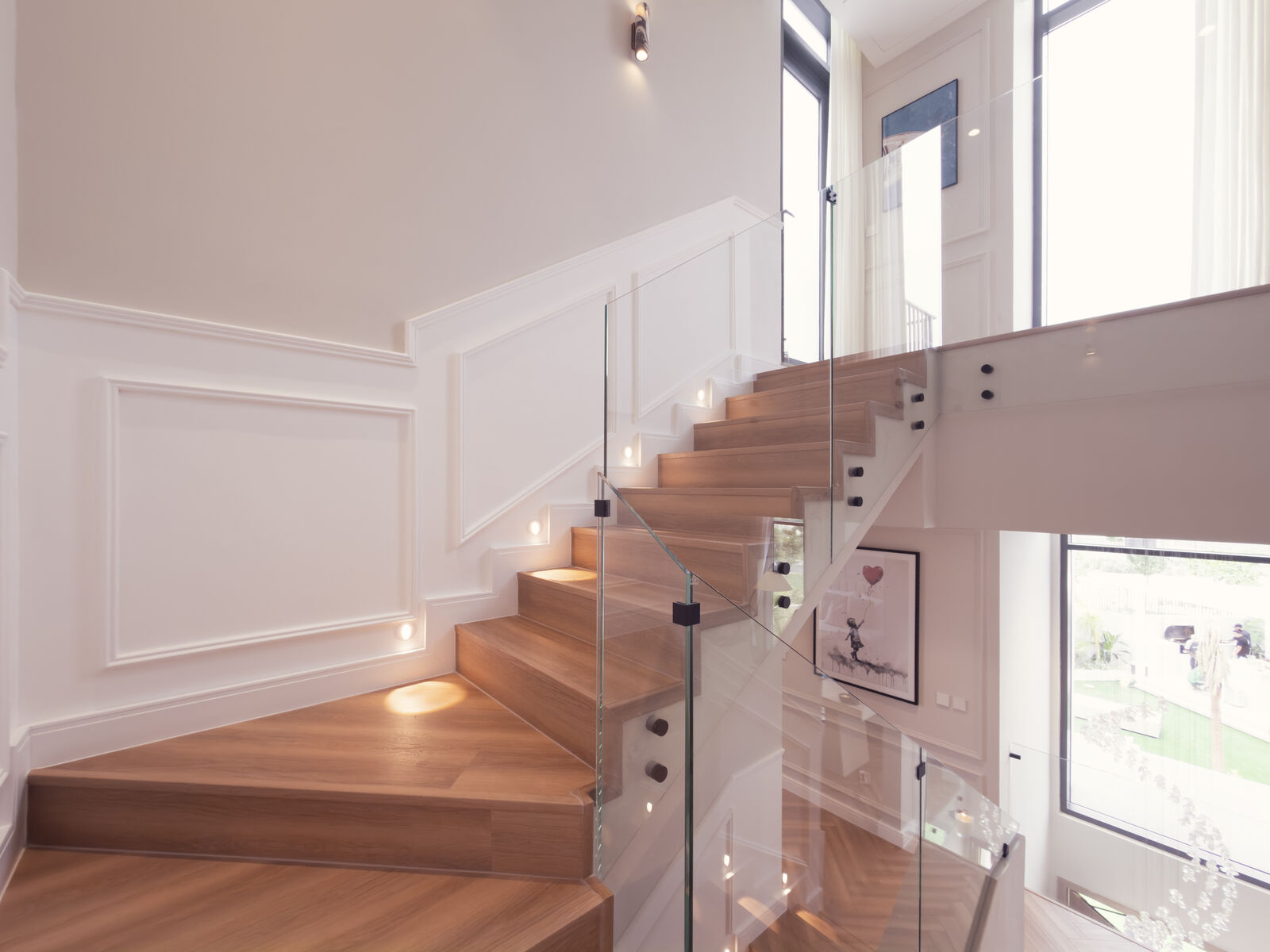 Staircase and balustrade